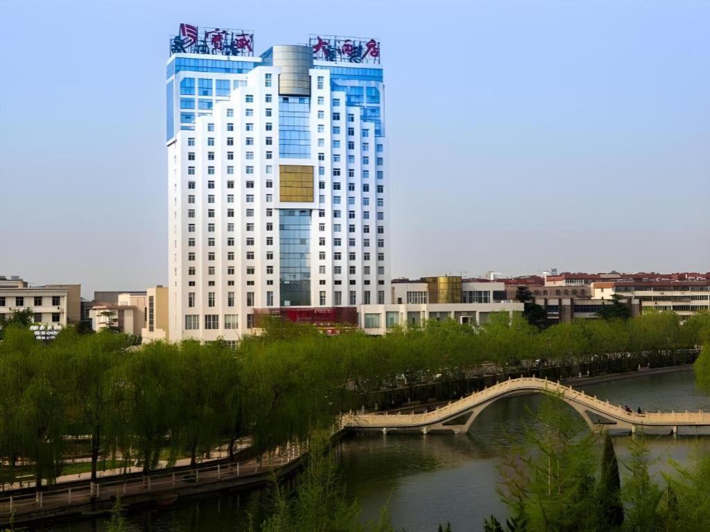 Feicheng Blossom Hotel Exterior photo