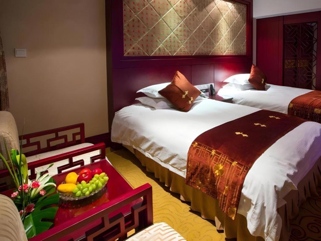 Feicheng Blossom Hotel Exterior photo